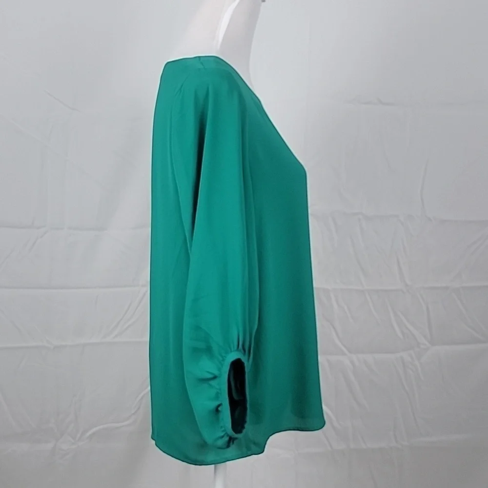 LOFT Size S Kelly Green 100% Polyester Asymmetrical Sleeve Blouse, Exc Used Cond